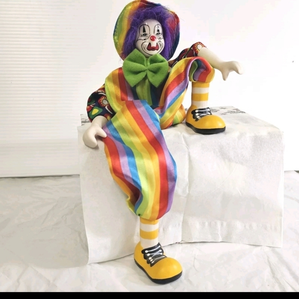 Ganz Collectible Colorful Porcelain Face Fun Circus Sitting Clown Rainbow Suit